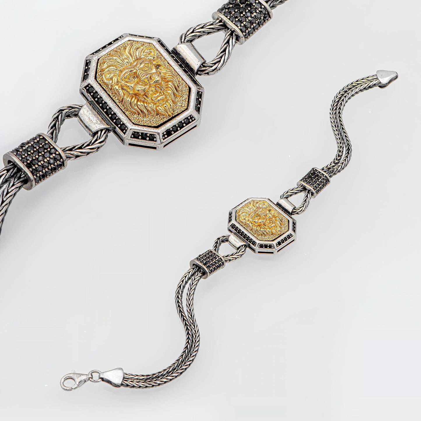 Aslan İşlemeli 925 Ayar Gümüş Bileklik