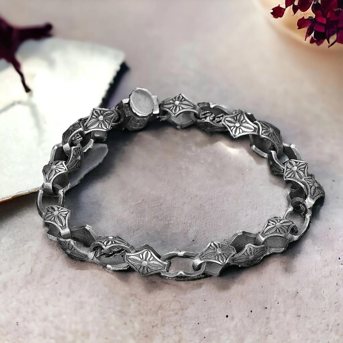 Kalem İşlemeli Model 925 Ayar Gümüş Erkek Bileklik