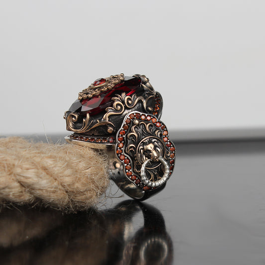 Aslan Simgeli Zirkon Taşlı 925 Ayar Erkek Gümüş Yüzük