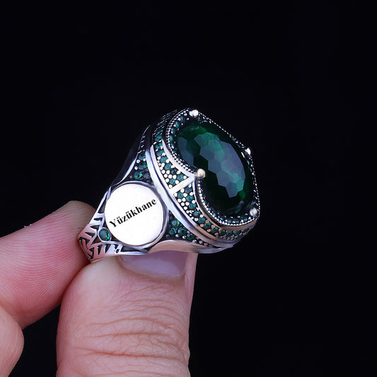 Kişiye Özel İsim Yazılı Yeşil Zirkon Taşlı 925 Ayar Gümüş Yüzük