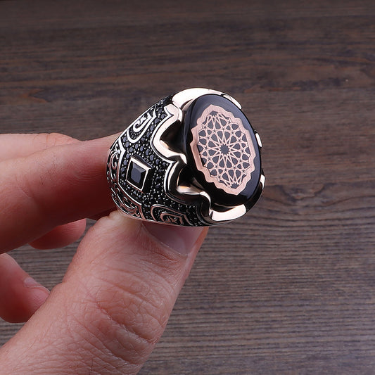 Osmanlı Motifli Siyah Kehribar Taşlı 925 Ayar Erkek Gümüş Yüzük