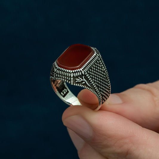 Akik Taşlı Lale Desenli Gümüş Erkek Yüzük