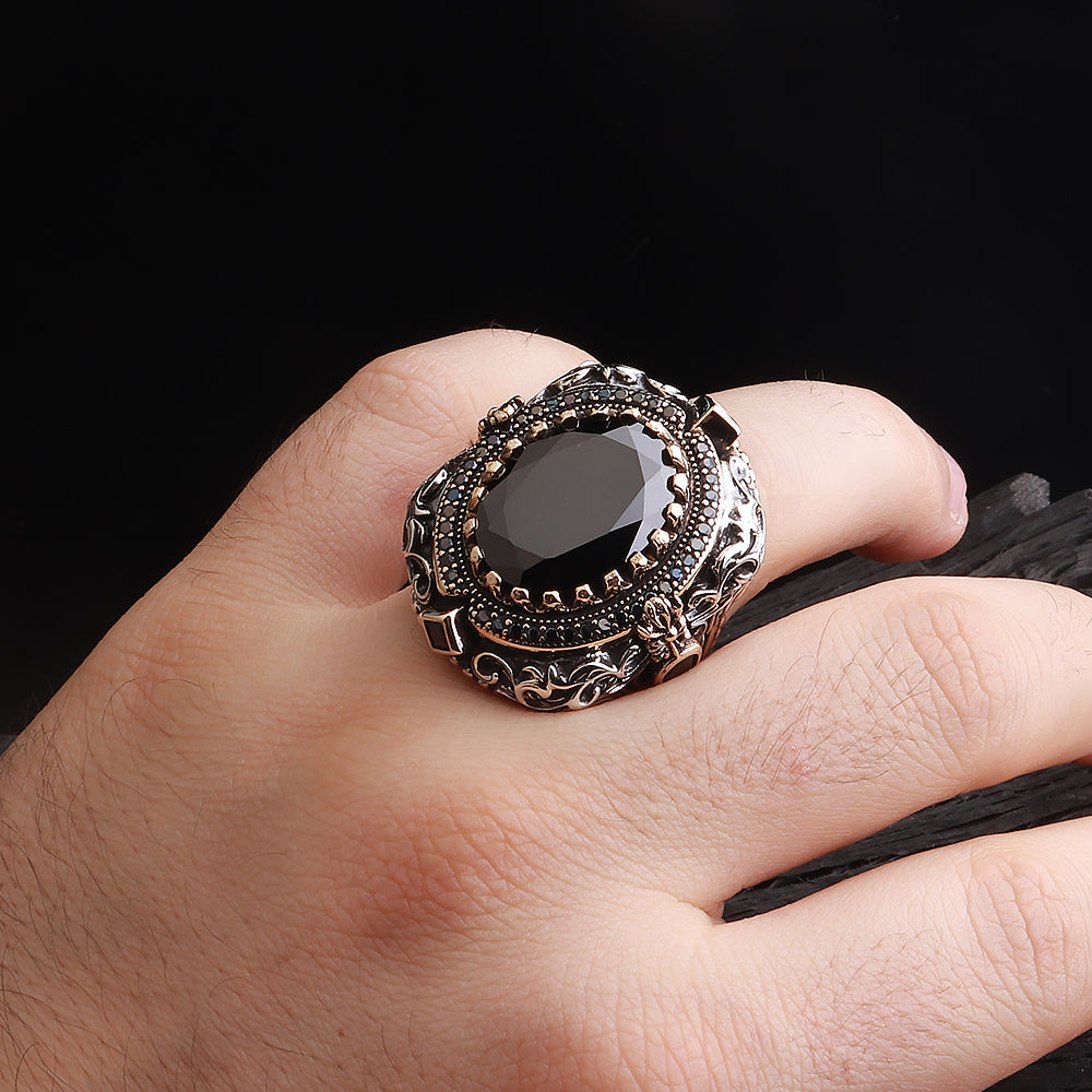 siyah-tasli-erkek-gumus-yuzuk