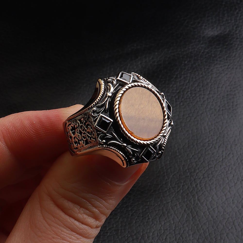 Göktuğ Serisi Kaplan Gözü Taşlı 925 Ayar Gümüş Yüzük